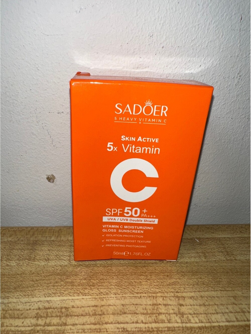 Sadoer Vitamin C Moisturizing Gloss Sunscreen SPF50+ PA+++ 5